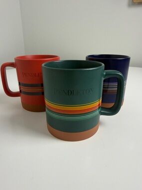 Pendleton Bundle of Striped Mugs